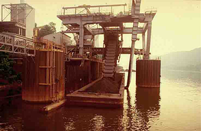 Barge Unloader